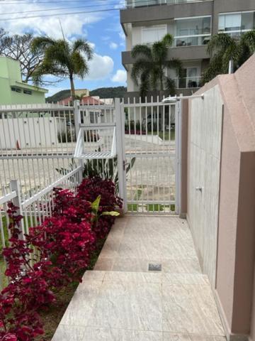 Apartamento Vera ฟลอเรียนอโปลิส ภายนอก รูปภาพ